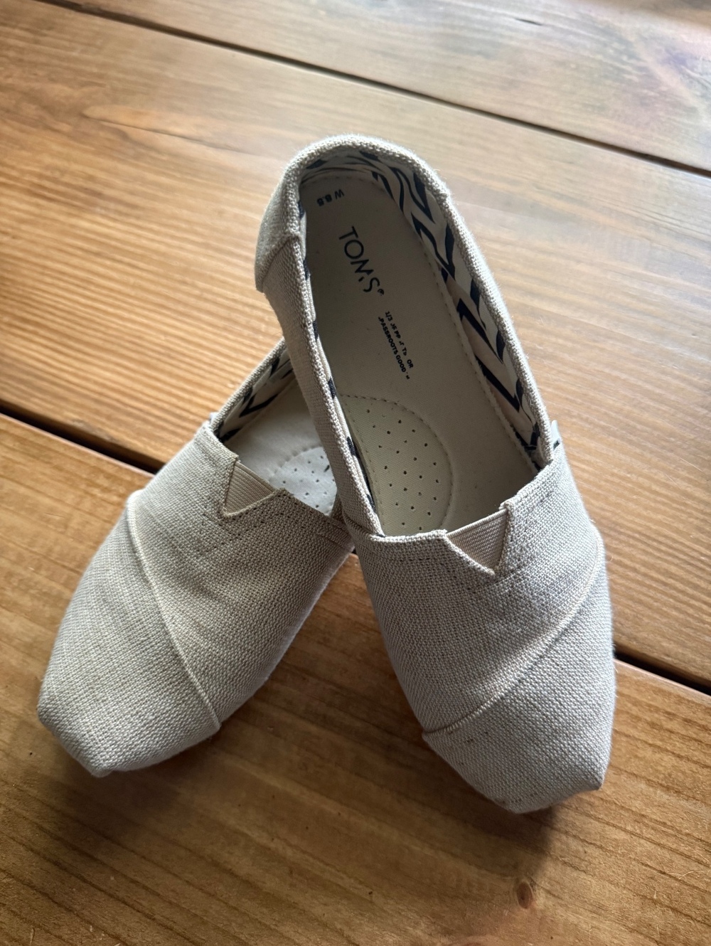 TOMS Women's Canvas Slip-On Shoes Size 8.5 Beige Worn